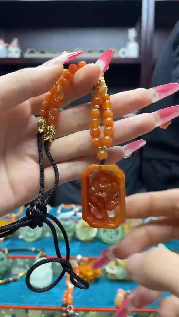 未镶嵌岫玉吊坠·