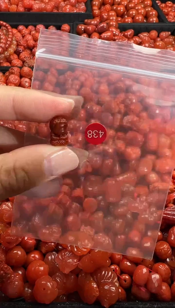 颈饰未镶嵌南红玛瑙1