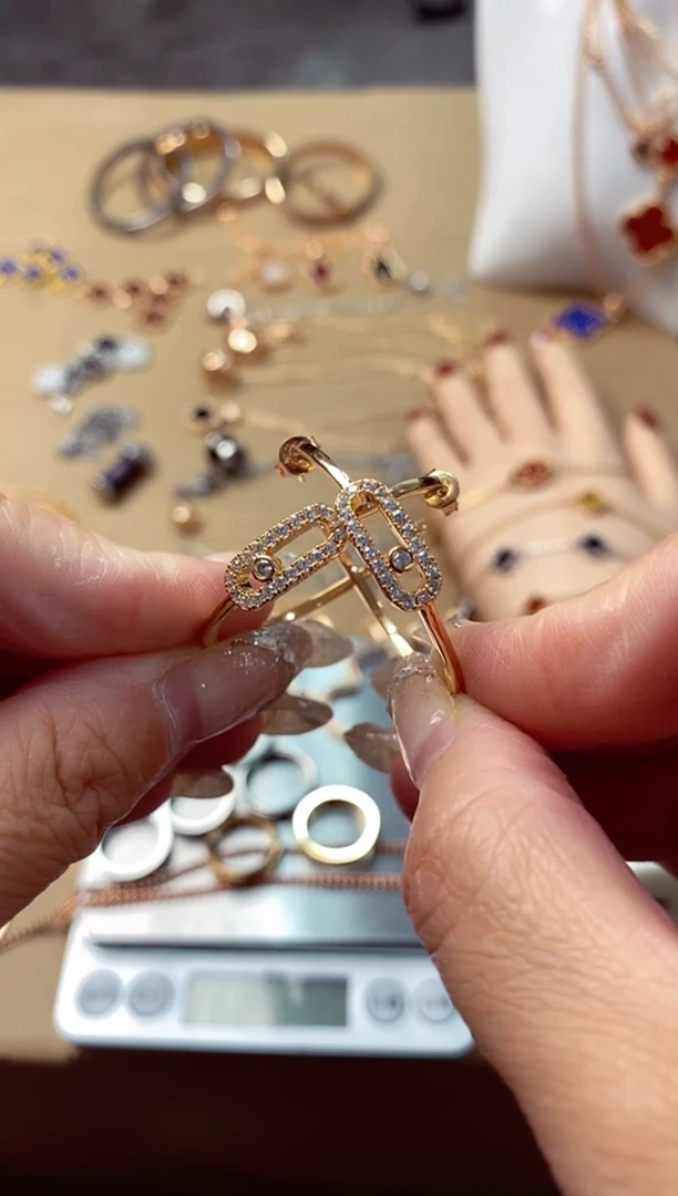 瓷片心**向商品如图所示206~