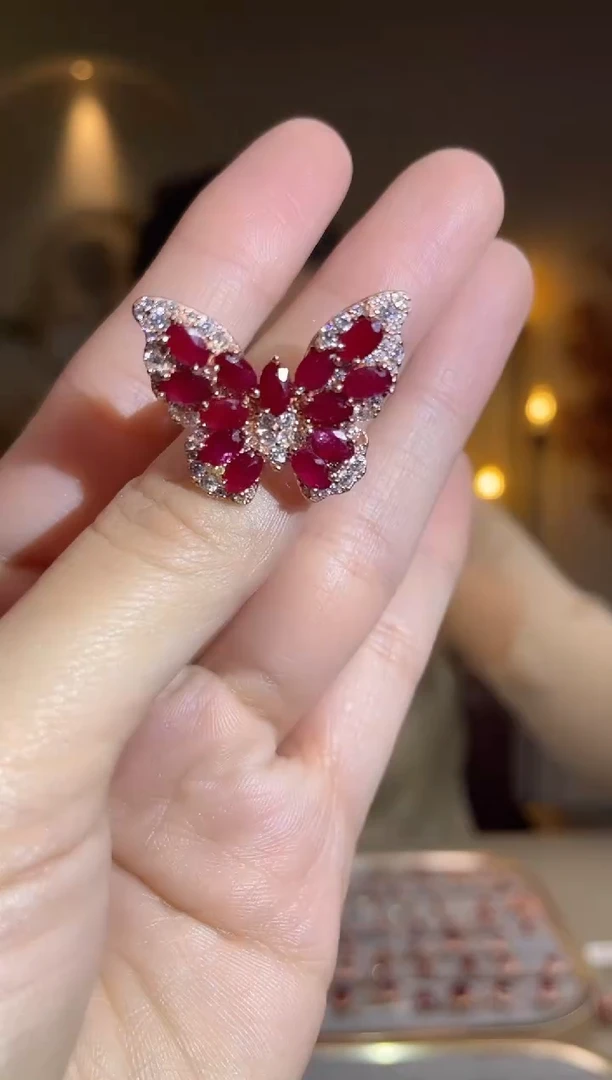 银S925镶嵌手饰红宝石手饰