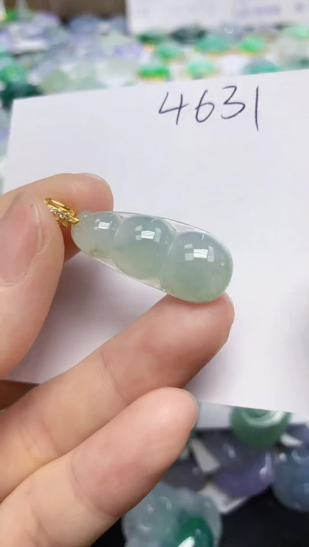 翡翠未镶嵌颈饰天然缅甸翡翠A货