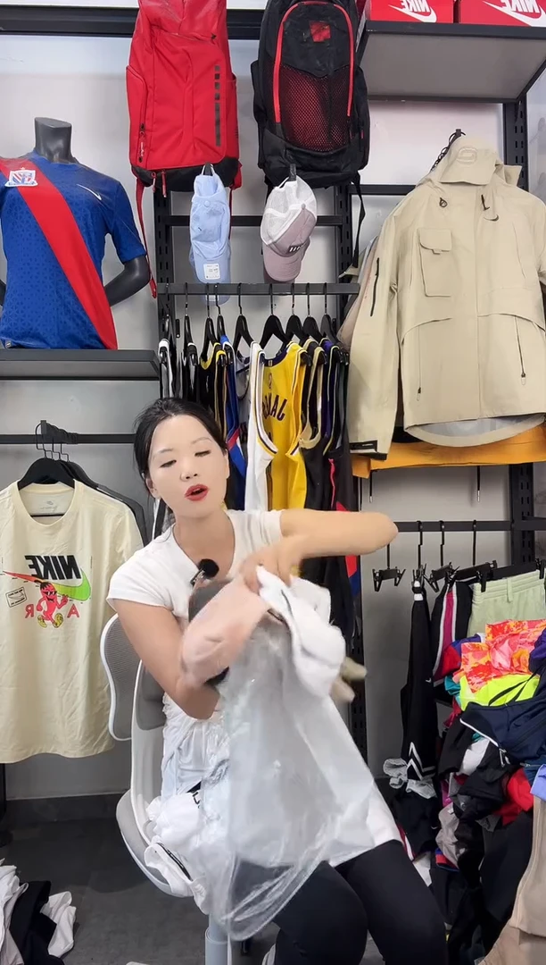 782编码 瑕疵款直播间过款为准 尺码3