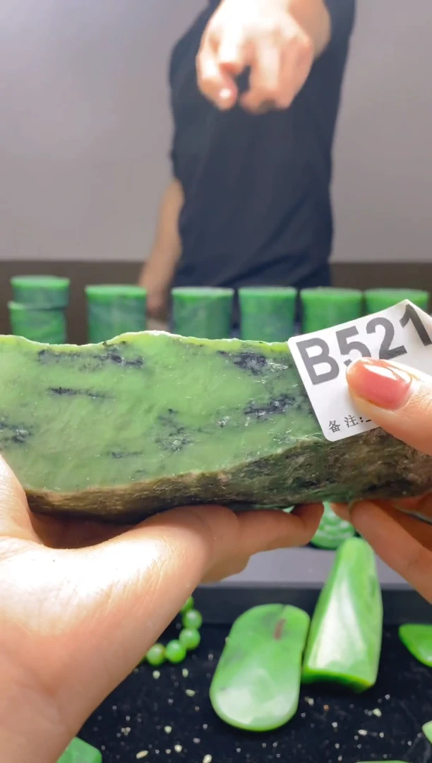 未镶嵌和田玉珠宝半成品1