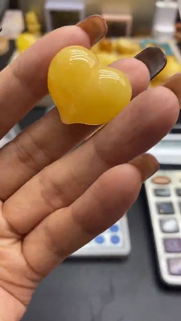 琥珀未镶嵌珠宝奇石470