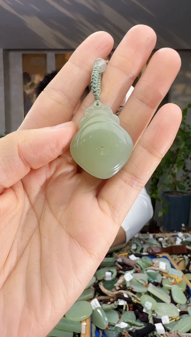 未镶嵌和田玉挂件拍一发一