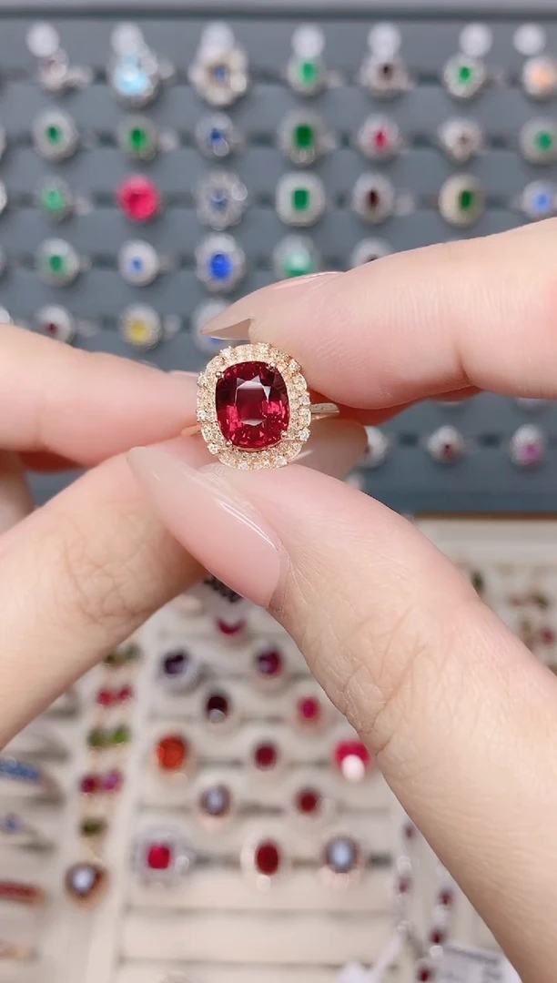 碧玺戒指18K金镶嵌碧玺3.6ct