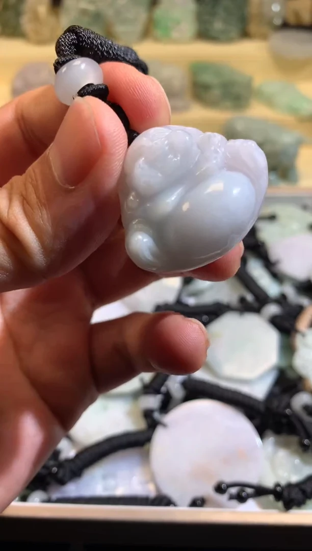 翡翠未镶嵌颈饰5/28/066