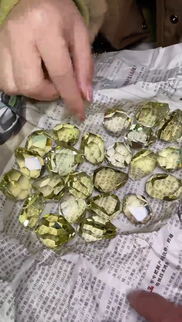 【闪购商品】水晶吊坠/549未镶嵌多样性发一件