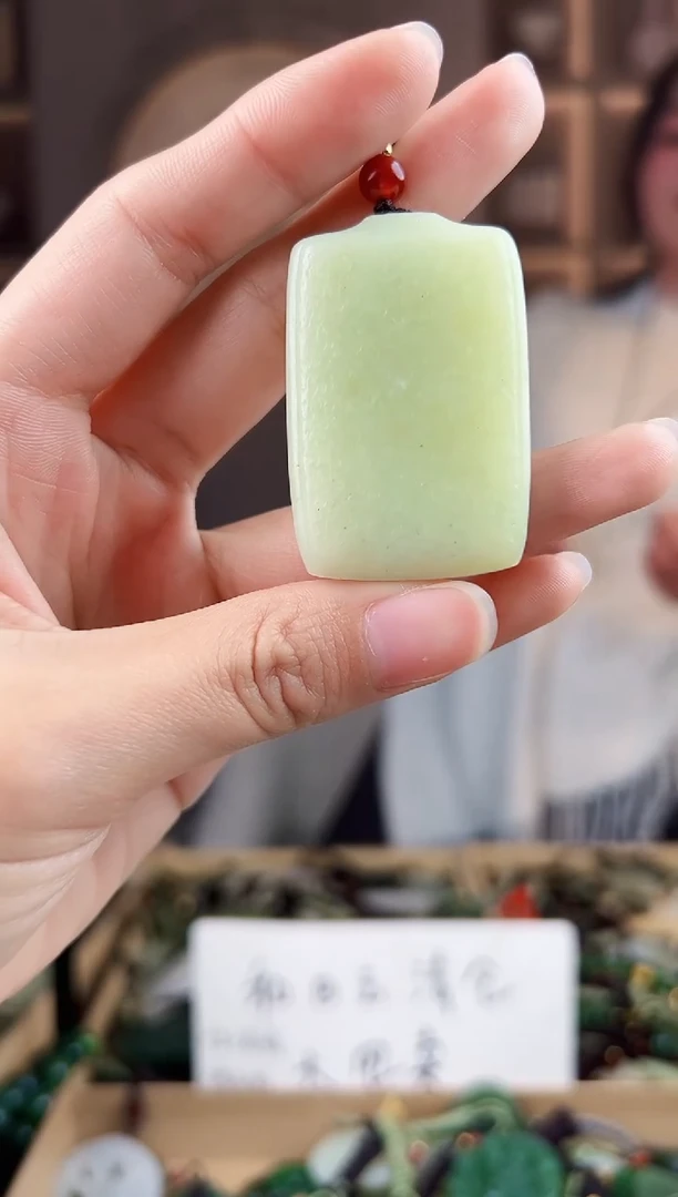 颈饰未镶嵌和田玉拍一发一，多样性发货