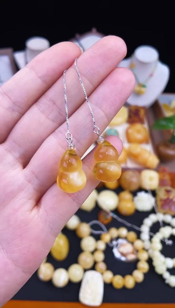 琥珀未镶嵌珠宝奇石柒月