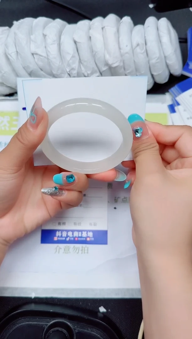 石英岩玉手镯合金277-56.6