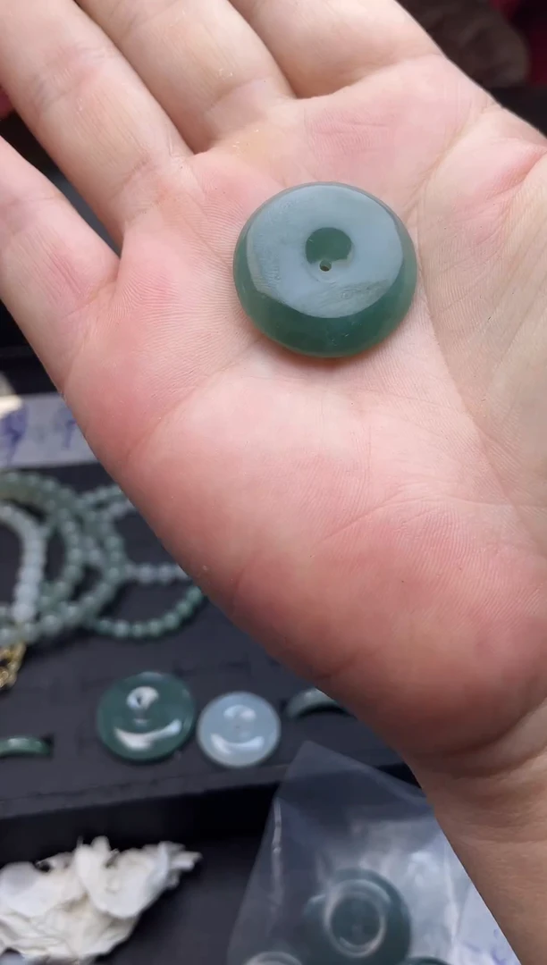 未镶嵌定制翡翠1个