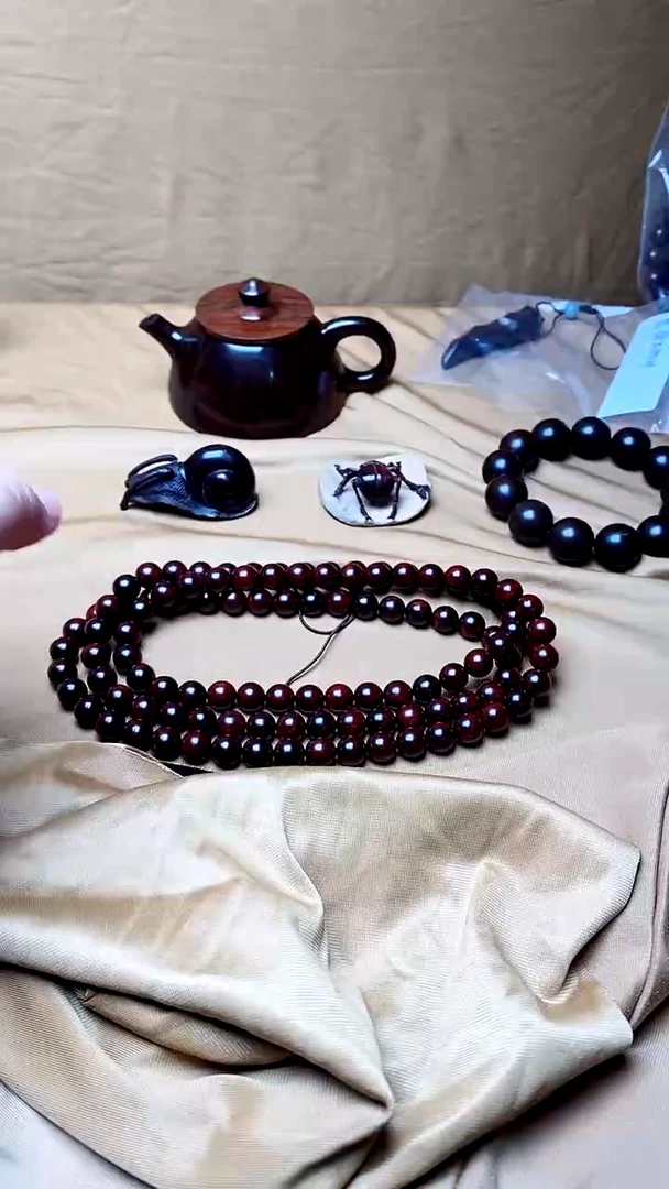 檀香紫檀（小叶紫檀）1.0（108颗）其一