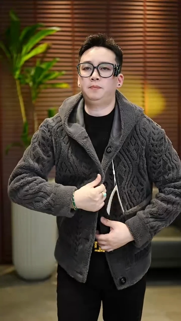 52码（125-145斤）连帽羊毛夹克