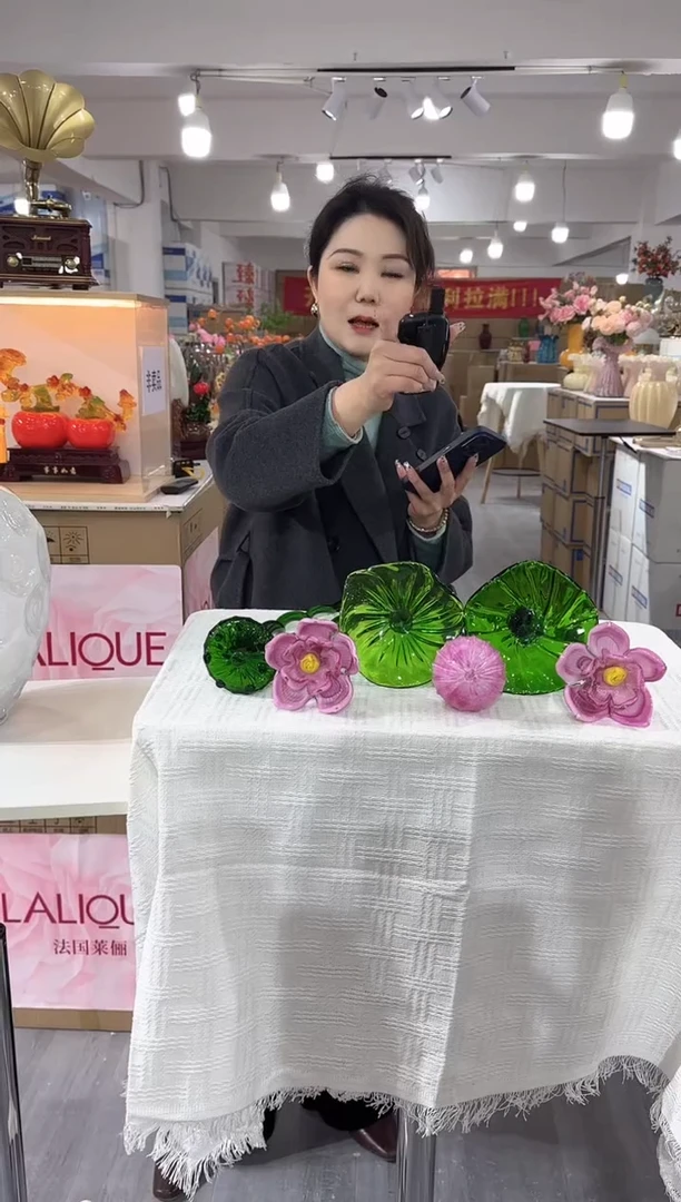 【闪购商品】琉璃泰新花器Q-84-6只荷花