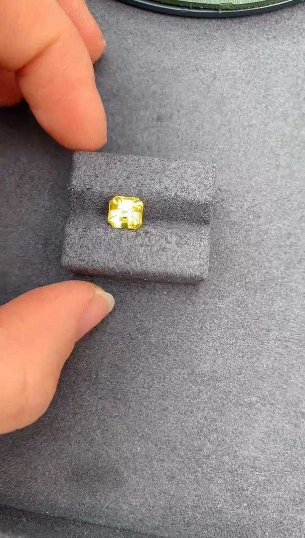 【闪购商品】彩色蓝宝石裸石未镶嵌2ct黄蓝宝