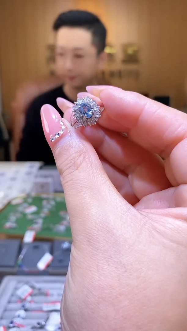 海蓝宝石戒指银S925镶嵌天然海蓝宝戒指