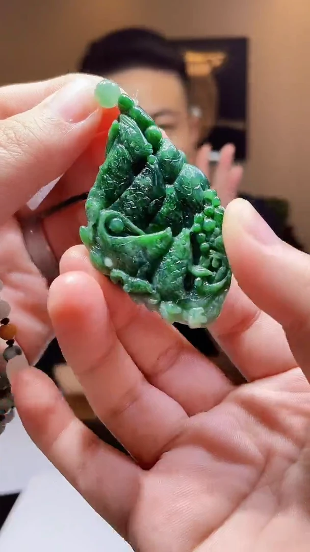 未镶嵌定制翡翠吊坠92