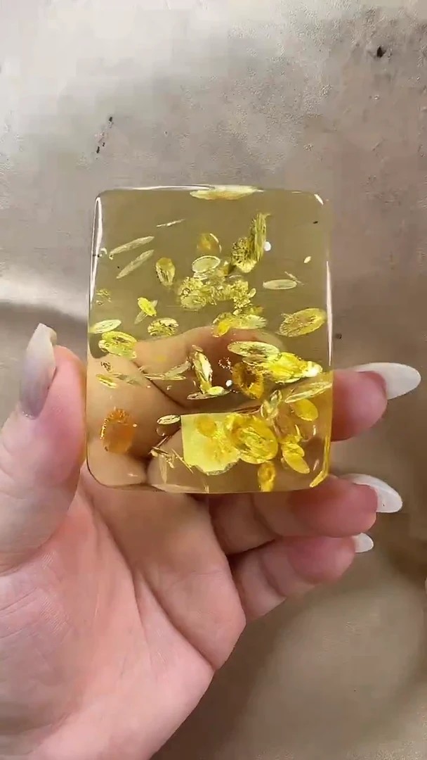 琥珀颈饰未镶嵌吊坠