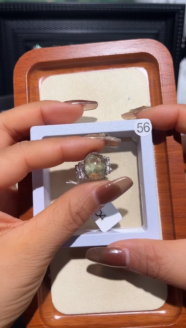 银S925镶嵌戒指水晶?****子定制