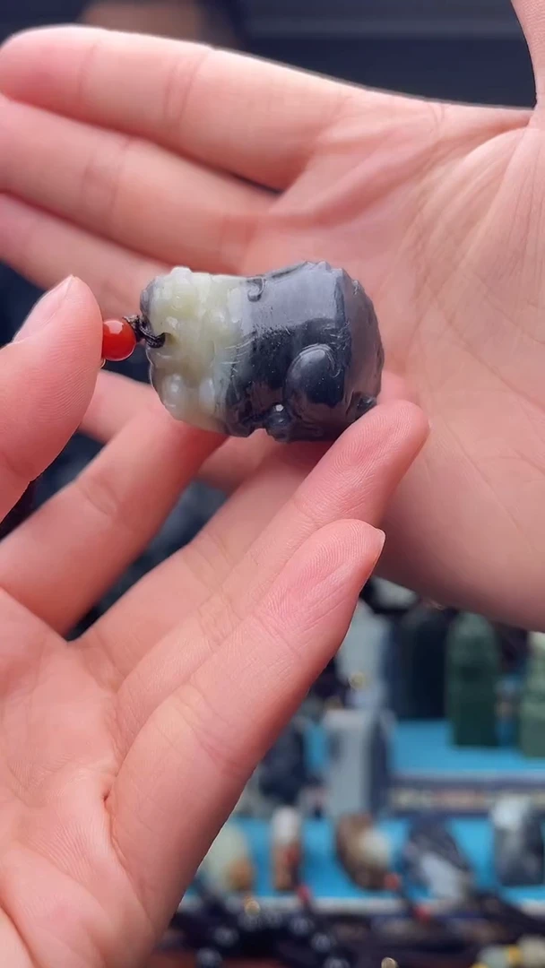 未镶嵌和田玉挂件1