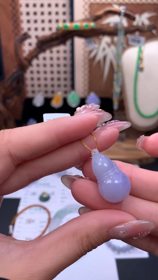 未镶嵌定制翡翠48小时鉴赏期 退货不扣服务费