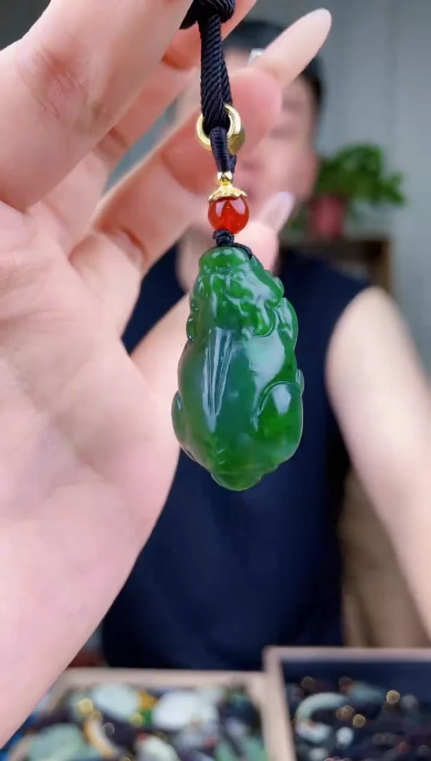 和田玉未镶嵌挂件拍一发一，多样性发货！