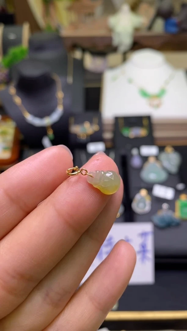 【闪购商品】翡翠颈饰18K金镶嵌净货16108