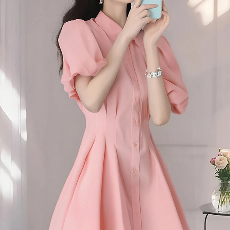 多巴胺绝美粉色夏季连衣裙2025新款法式气质衬衫裙显瘦收腰度假风