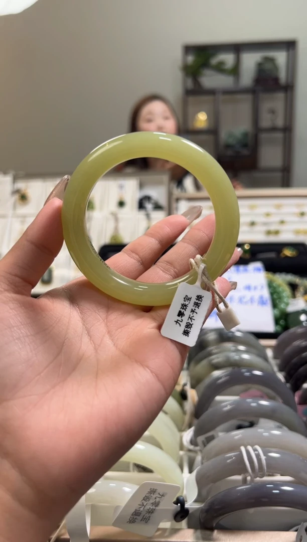 未镶嵌手镯和田玉C0035-56