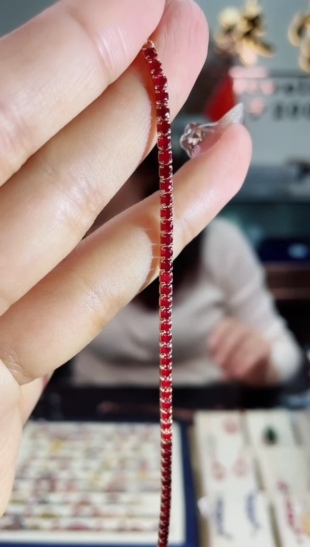 【闪购商品】红宝石手链银S925镶嵌手链