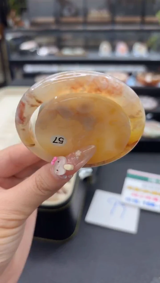 未镶嵌手镯石英质玉300(57圈赠送镯心)