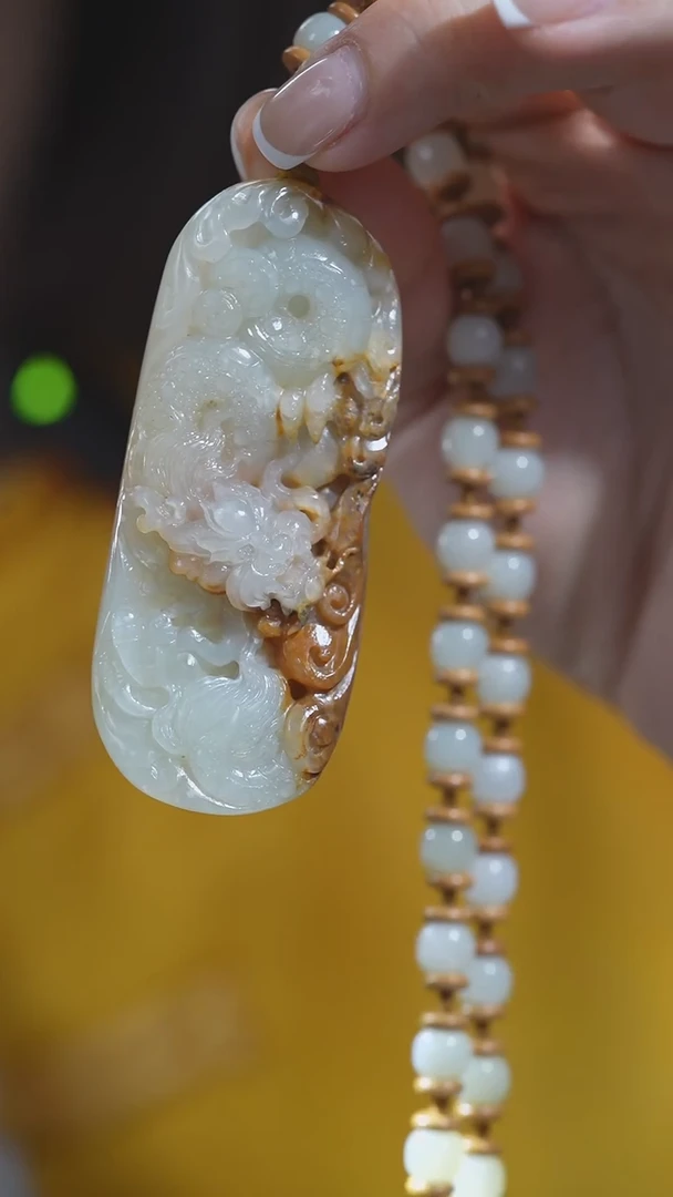 颈饰未镶嵌和田玉佛公