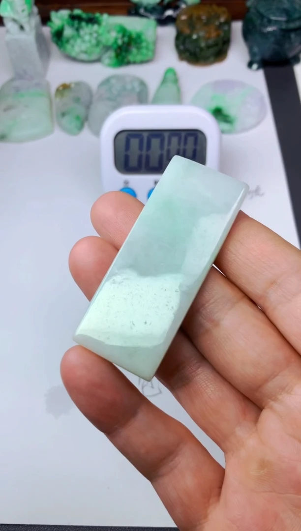 颈饰未镶嵌翡翠贝****u料子
