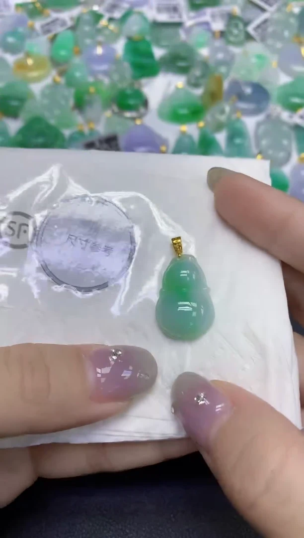 颈饰未镶嵌翡翠天然缅甸翡翠A货百元以上9元证书费自理