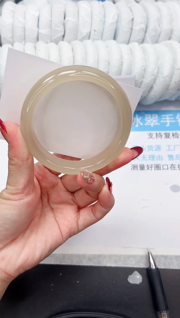 未镶嵌手镯石英质玉67-62OF