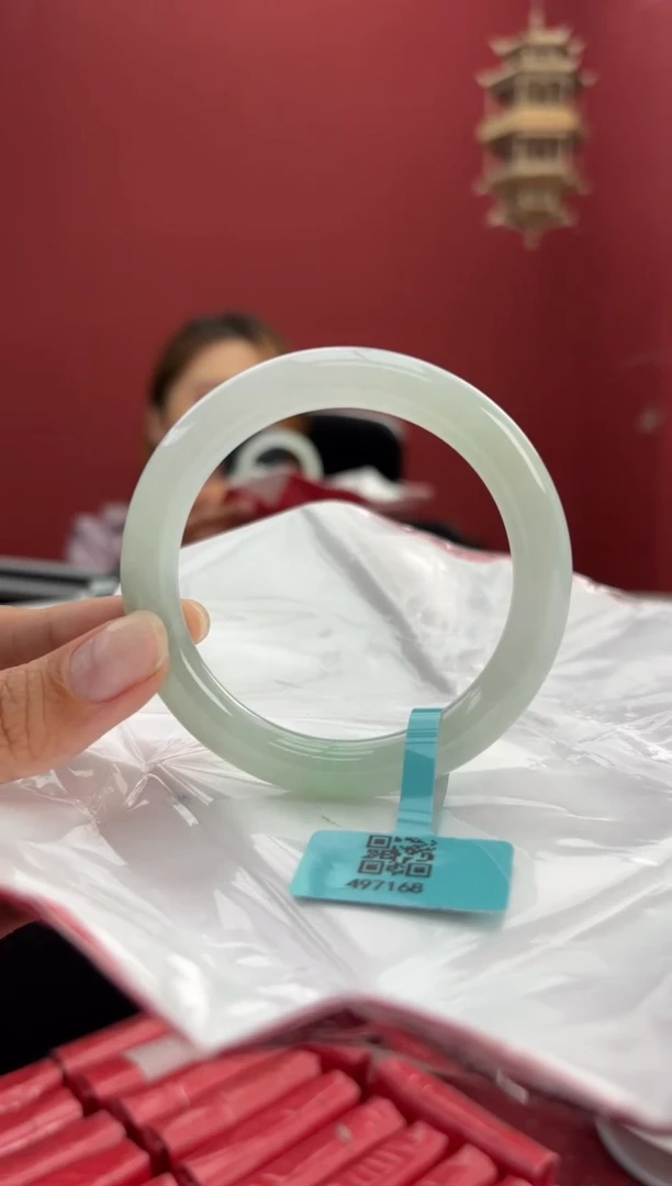 翡翠手镯（圆镯）未镶嵌2手镯