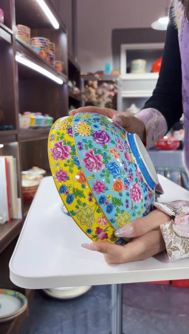 珐琅8.5英寸元宝盘2个景德镇混色