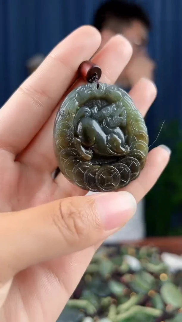 未镶嵌和田玉挂件拍一发一，多样性发货