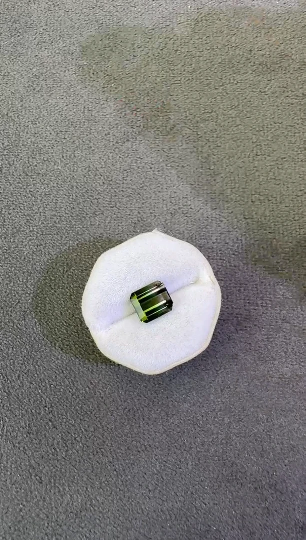 未镶嵌珠宝半成品碧玺1.72ct