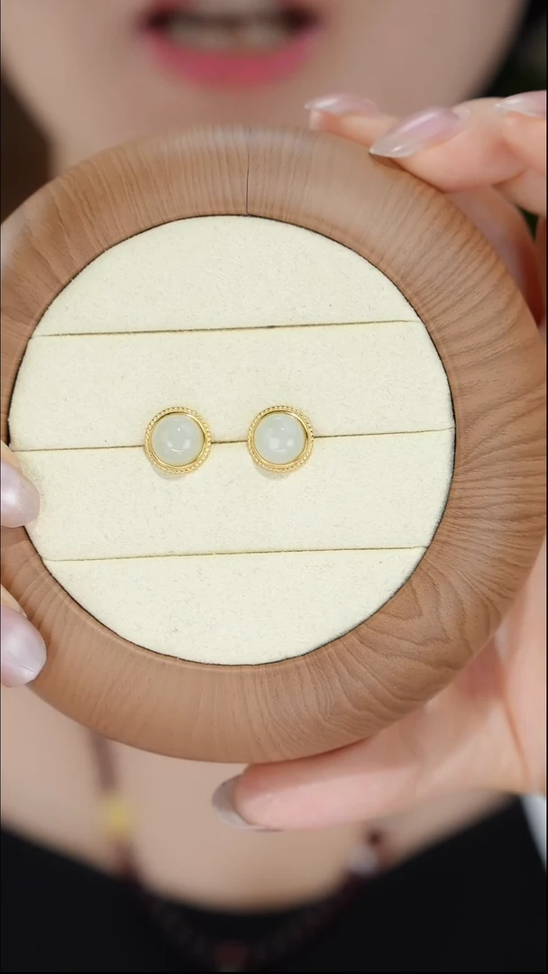 银S925镶嵌和田玉耳饰"瑾瑜S925银 和田玉耳钉 TGR108"