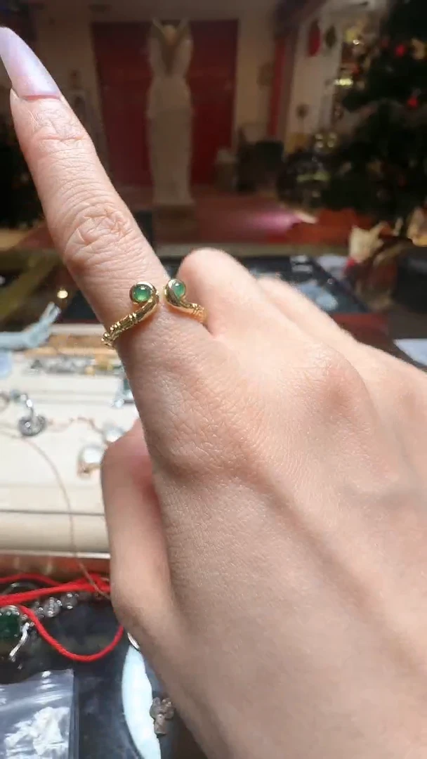 【闪购商品】翡翠吊坠(不含链)未镶嵌翡翠