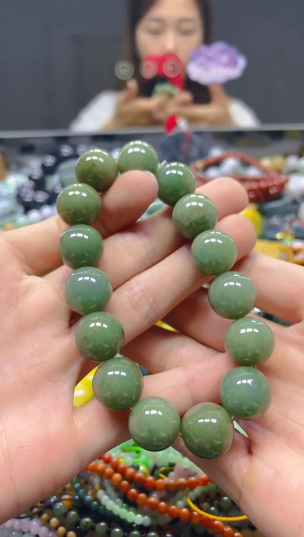 颈饰未镶嵌翡翠13MM/N/翡翠A货，一件也是批发价