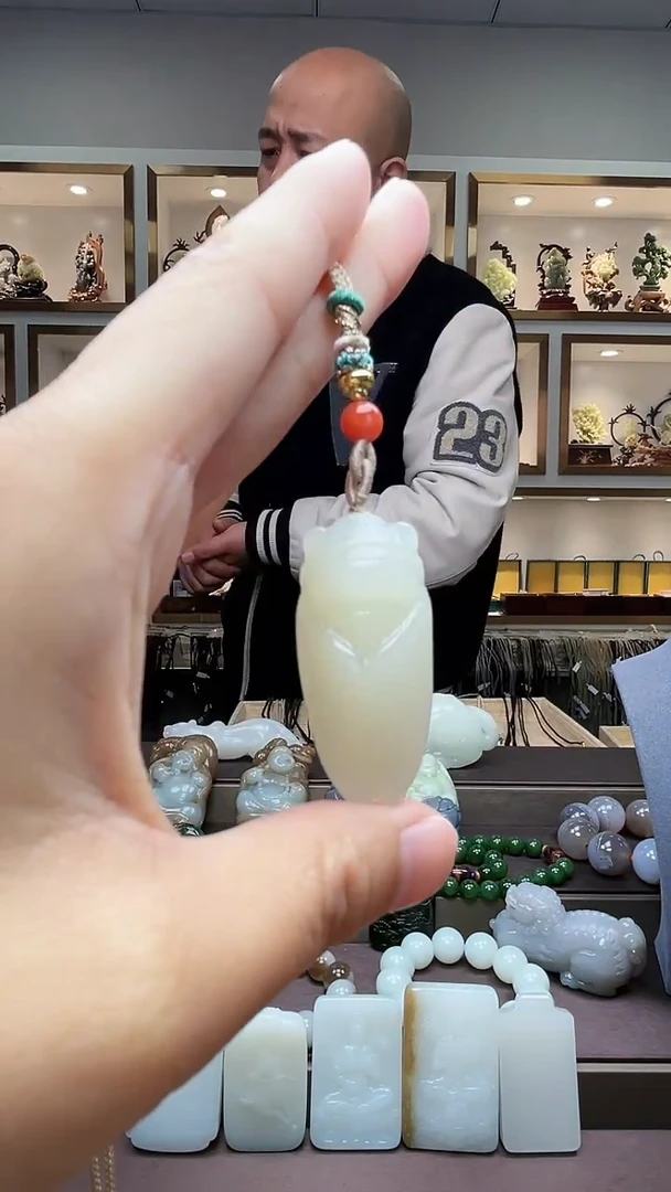 【闪购商品】和田玉颈饰未镶嵌苏