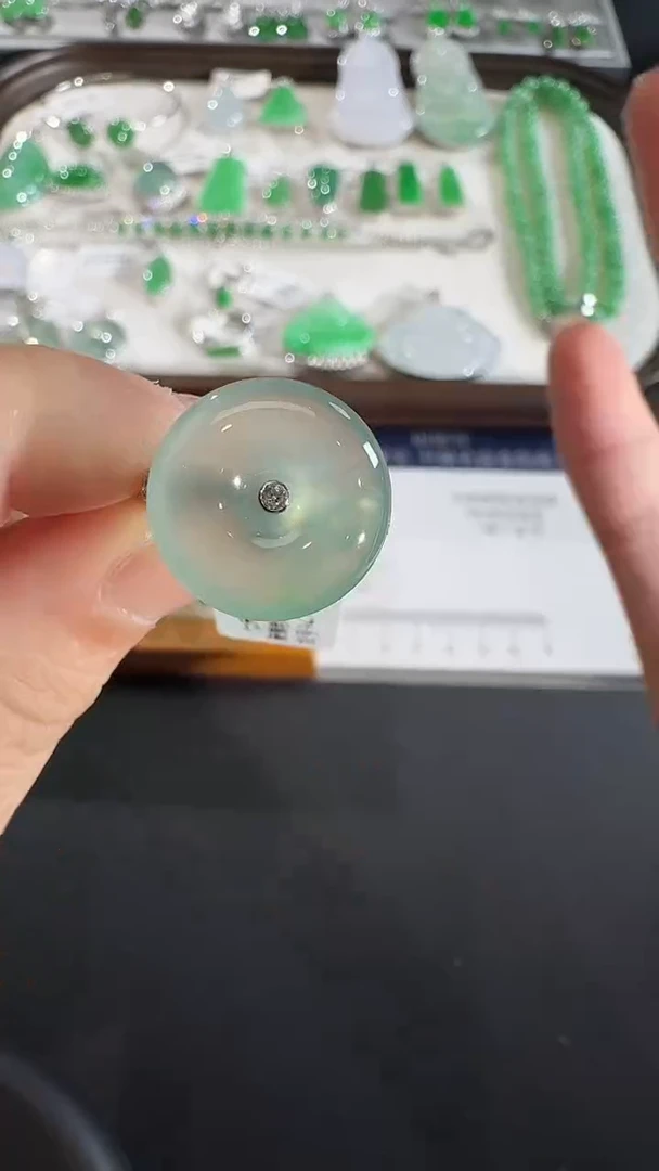 吊坠(不含链)18K金镶嵌翡翠【源头工厂】钻石镶嵌