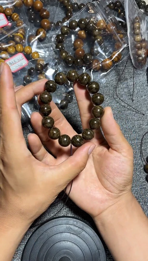 金丝楠手串/手链阴沉金丝楠1.5果香细水波凤尾328