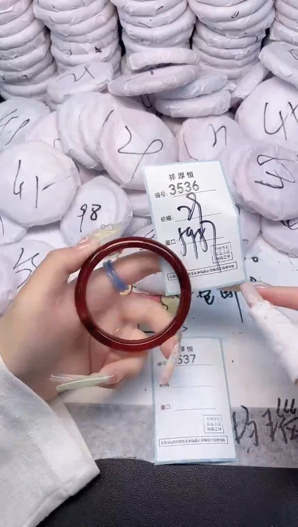 玛瑙/玉髓手镯未镶嵌3536