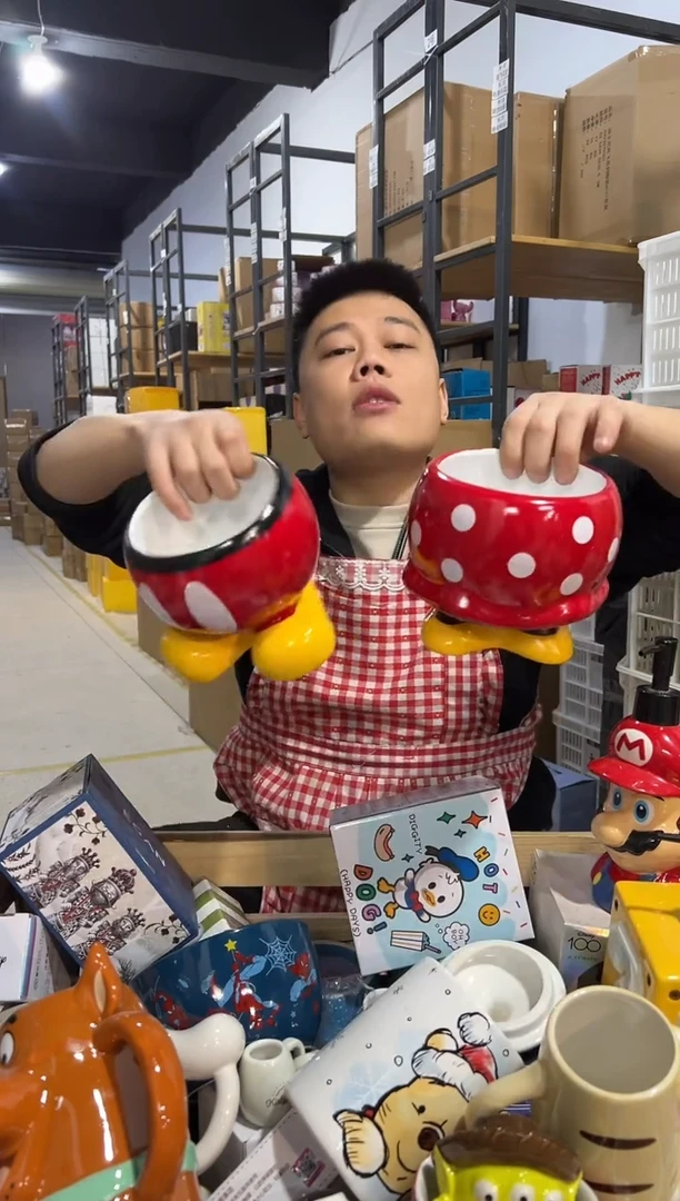 【闪购商品】杯大号米奇米妮花盆2件套A