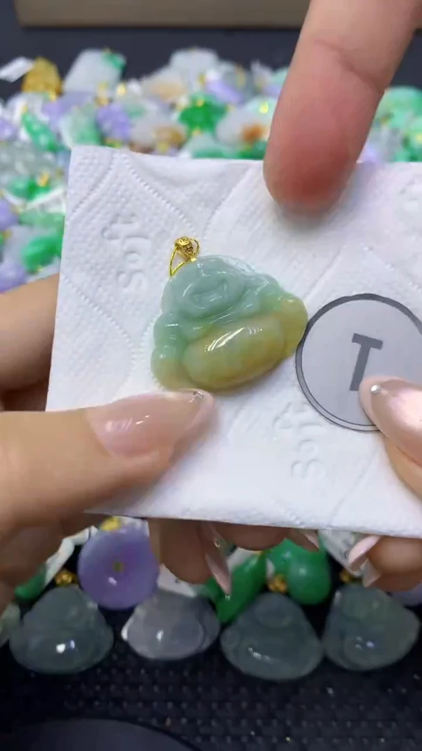 颈饰未镶嵌翡翠天然缅甸翡翠A货