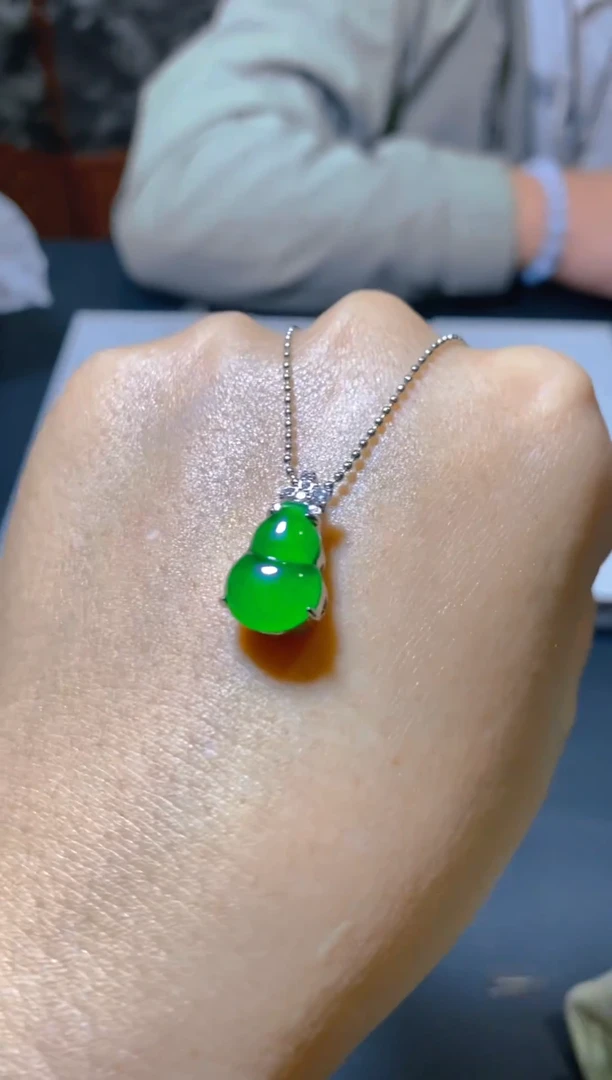 颈饰未镶嵌翡翠天然A货翡翠 假一罚四